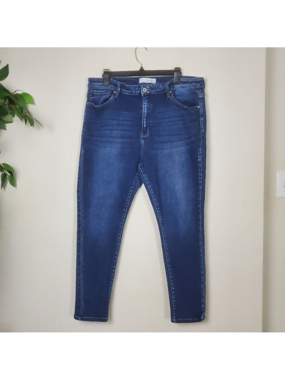 Kancan Women's Plus Size Skinny Jeans Dark Wash Stretch 2XL